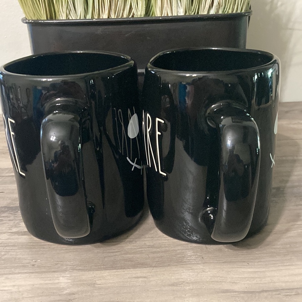 1 BRAND NEW! RAE DUNN BEWARE SKELETON DOUBLE-SIDED HALLOWEEN MUG BLACK - Picture 5 of 6